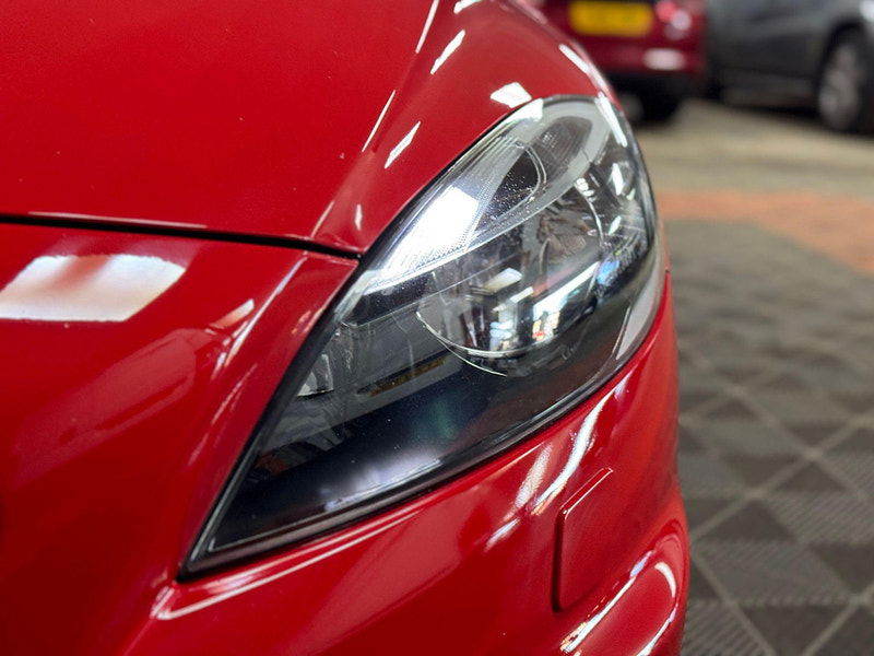 Volvo V40 2.0 D3 R-Design Nav Auto Euro 6 (s/s) 5dr 5dr Automatic 2025