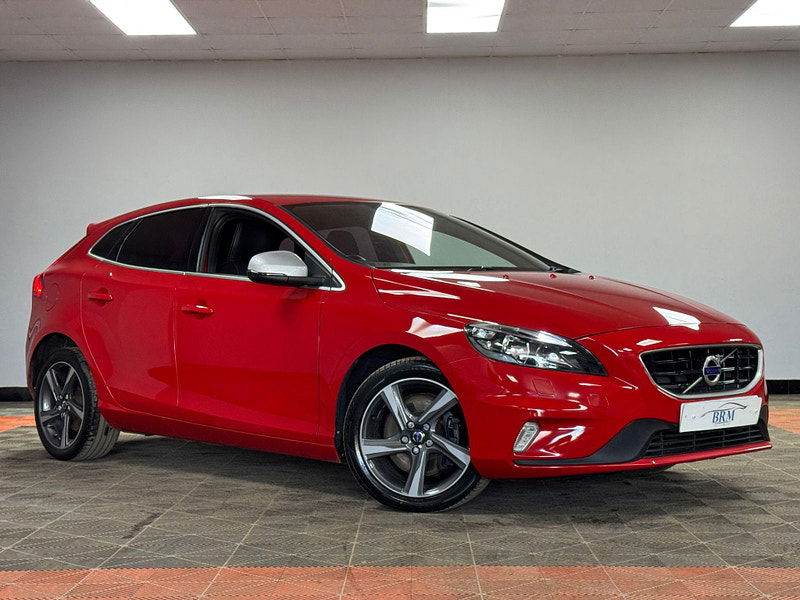 Volvo V40 2.0 D3 R-Design Nav Auto Euro 6 (s/s) 5dr 5dr Automatic 2025