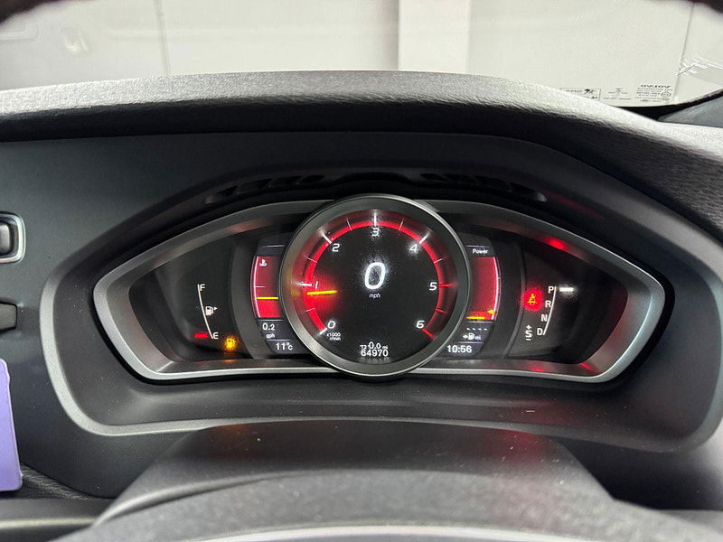 Volvo V40 2.0 D3 R-Design Nav Auto Euro 6 (s/s) 5dr 5dr Automatic 2025