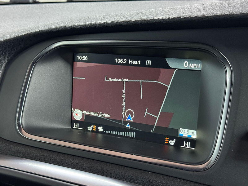 Volvo V40 2.0 D3 R-Design Nav Auto Euro 6 (s/s) 5dr 5dr Automatic 2025