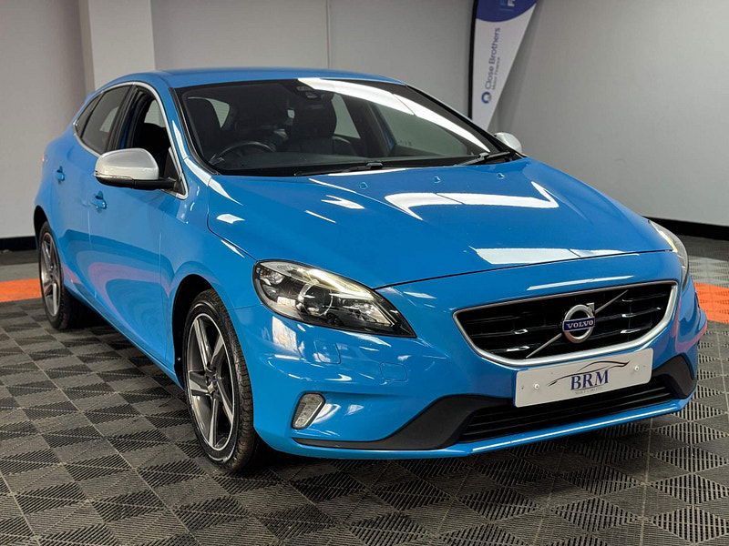 Volvo V40 2.0 D4 R-Design Lux Nav Euro 6 (s/s) 5dr 5dr Manual 2025