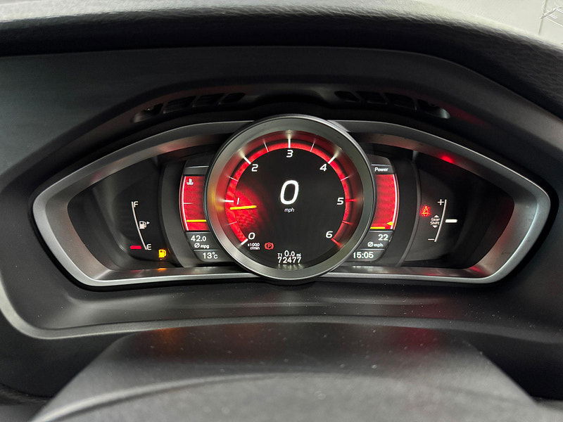 Volvo V40 2.0 D4 R-Design Lux Nav Euro 6 (s/s) 5dr 5dr Manual 2025