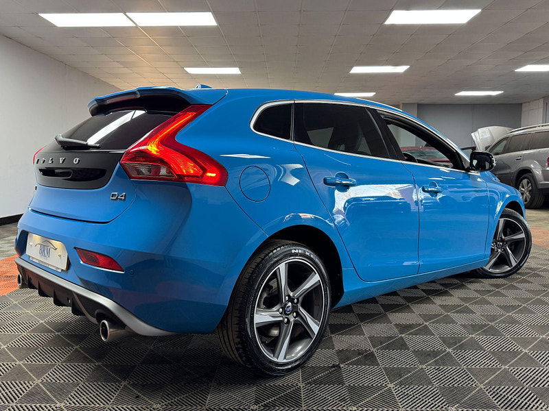 Volvo V40 2.0 D4 R-Design Lux Nav Euro 6 (s/s) 5dr 5dr Manual 2025