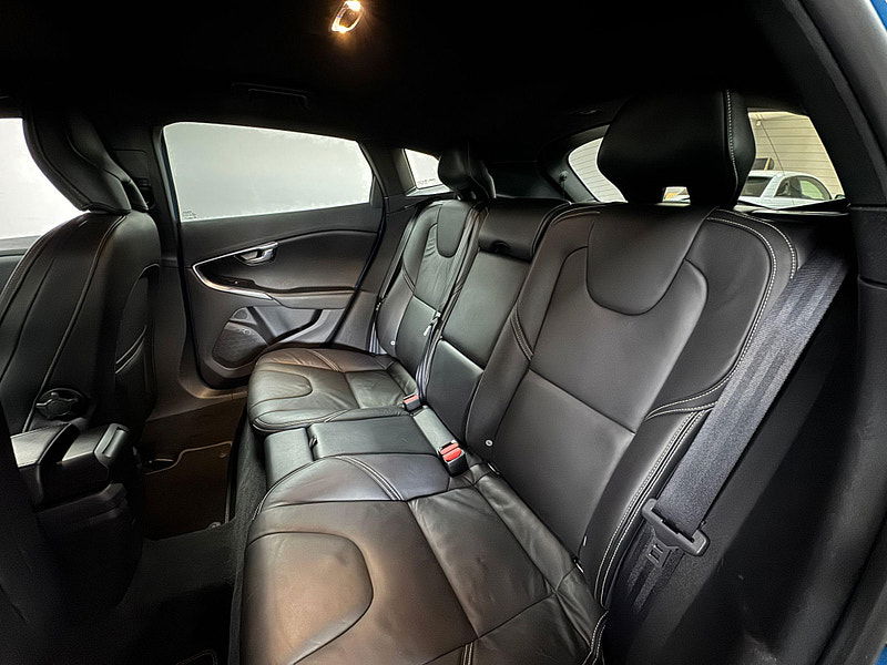 Volvo V40 2.0 D4 R-Design Lux Nav Euro 6 (s/s) 5dr 5dr Manual 2025