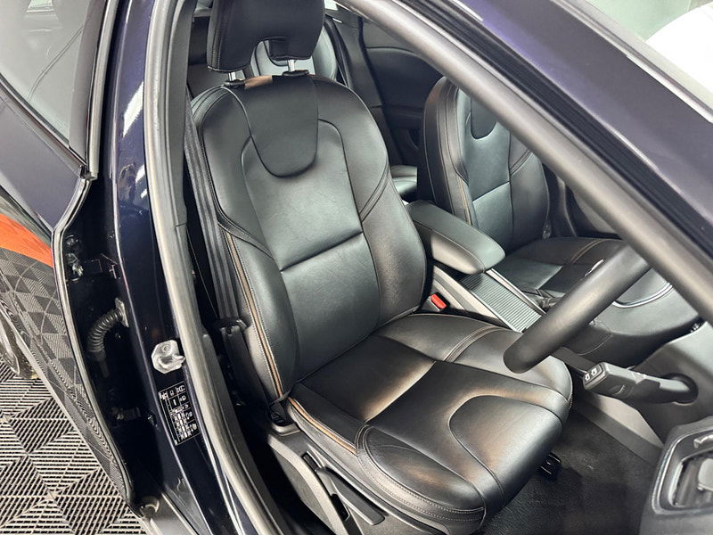 Volvo V40 Cross Country 2.0 D3 Lux Nav Euro 6 (s/s) 5dr 5dr Manual 2025