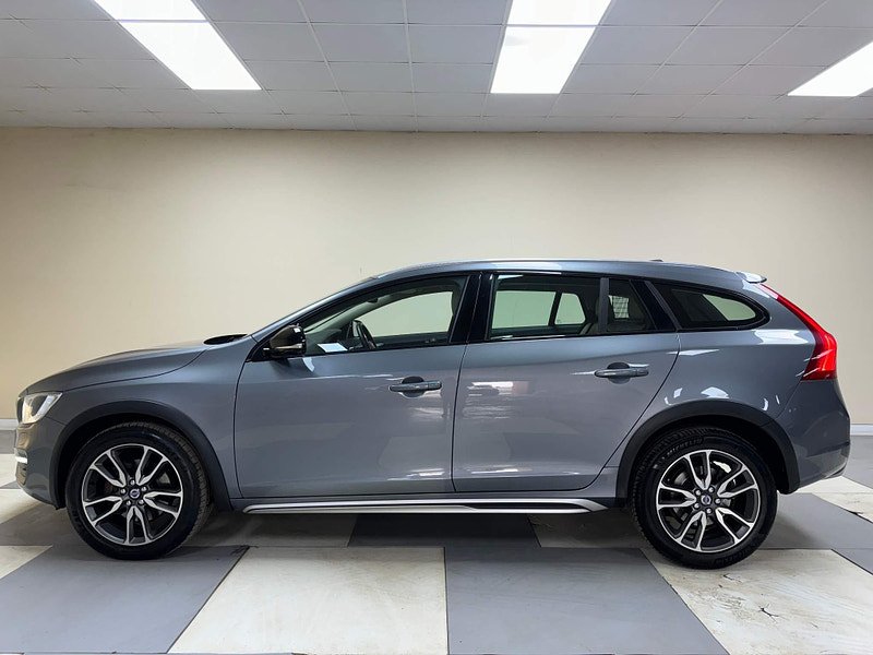 Volvo V60 cross country 2.0 D4 Lux Nav Euro 6 (s/s) 5dr 5dr Manual 2024