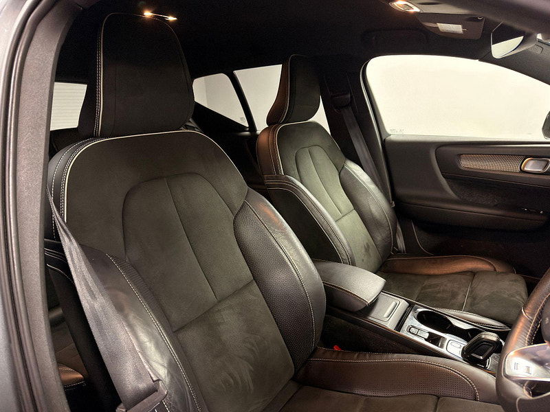 Volvo XC40 2.0 D3 R-Design Auto Euro 6 (s/s) 5dr 5dr Automatic 2026