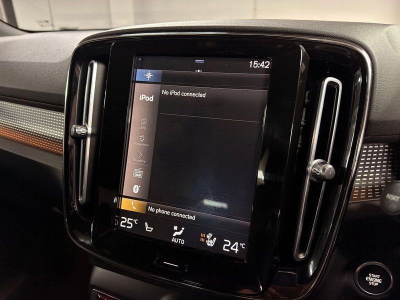 Volvo XC40 2.0 D3 R-Design Auto Euro 6 (s/s) 5dr 5dr Automatic 2026