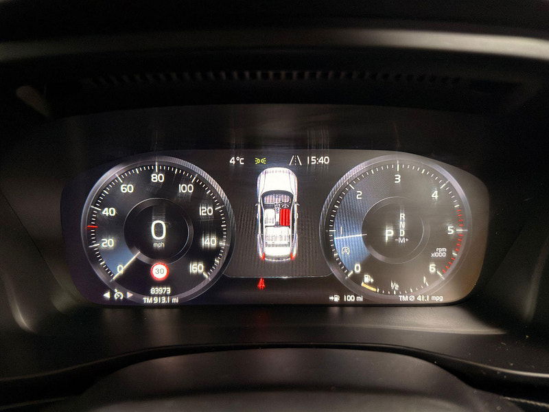 Volvo XC40 2.0 D3 R-Design Auto Euro 6 (s/s) 5dr 5dr Automatic 2026