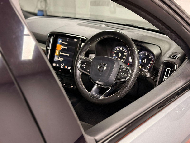 Volvo XC40 2.0 D3 R-Design Auto Euro 6 (s/s) 5dr 5dr Automatic 2026