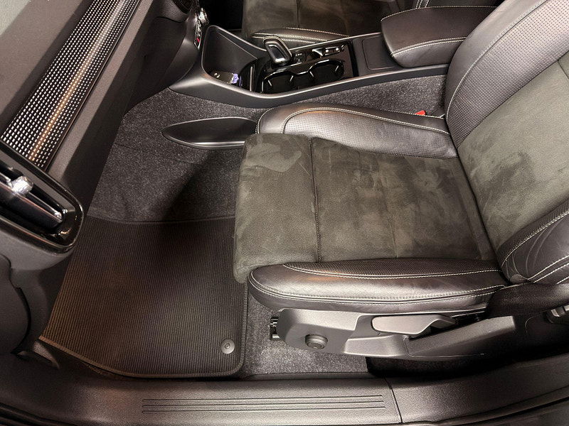 Volvo XC40 2.0 D3 R-Design Auto Euro 6 (s/s) 5dr 5dr Automatic 2026