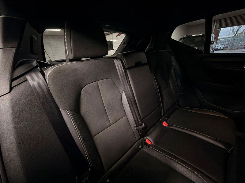 Volvo XC40 2.0 D3 R-Design Auto Euro 6 (s/s) 5dr 5dr Automatic 2026