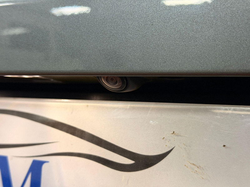 Volvo XC40 2.0 D3 R-Design Auto Euro 6 (s/s) 5dr 5dr Automatic 2026