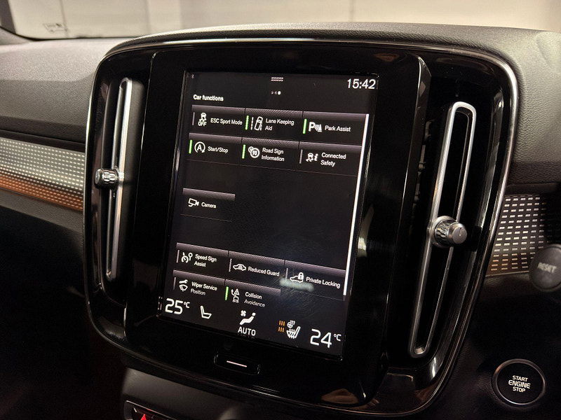 Volvo XC40 2.0 D3 R-Design Auto Euro 6 (s/s) 5dr 5dr Automatic 2026