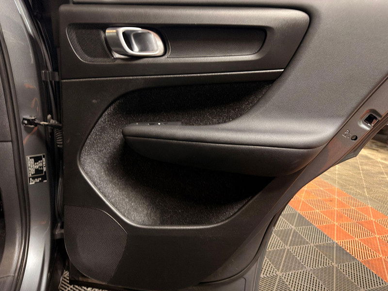 Volvo XC40 2.0 D3 R-Design Auto Euro 6 (s/s) 5dr 5dr Automatic 2026