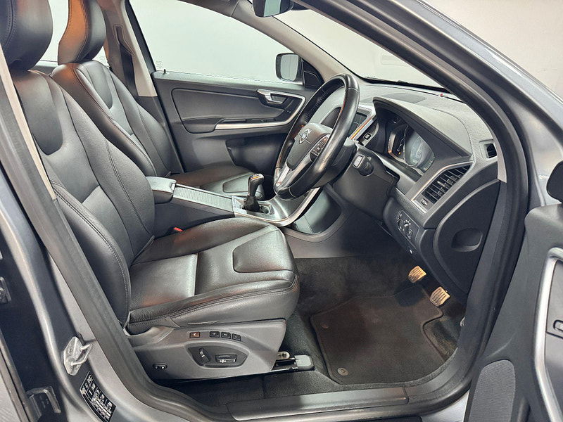 Volvo XC60 2.0 D4 SE Lux Nav Euro 6 (s/s) 5dr 5dr Manual 2025