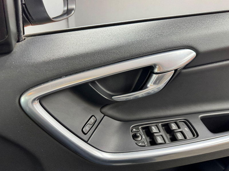 Volvo XC60 2.0 D4 SE Lux Nav Euro 6 (s/s) 5dr 5dr Manual 2025