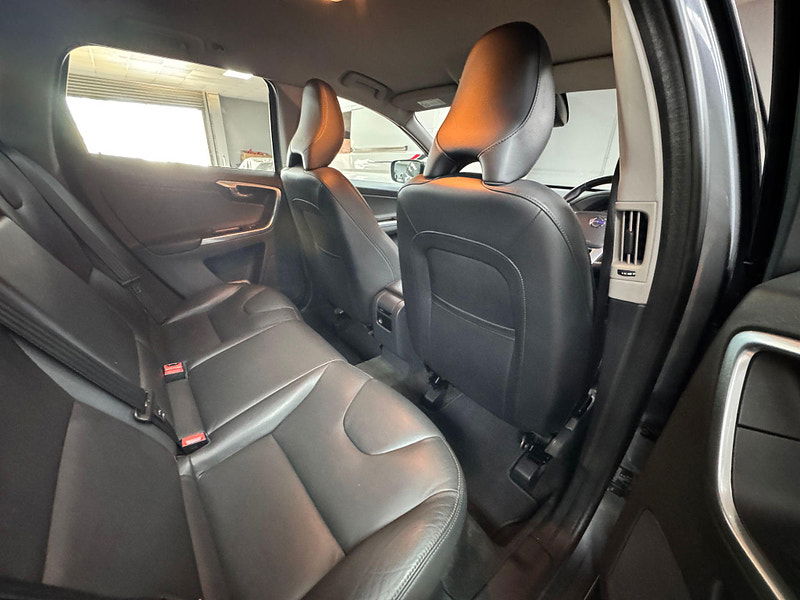 Volvo XC60 2.0 D4 SE Lux Nav Euro 6 (s/s) 5dr 5dr Manual 2025
