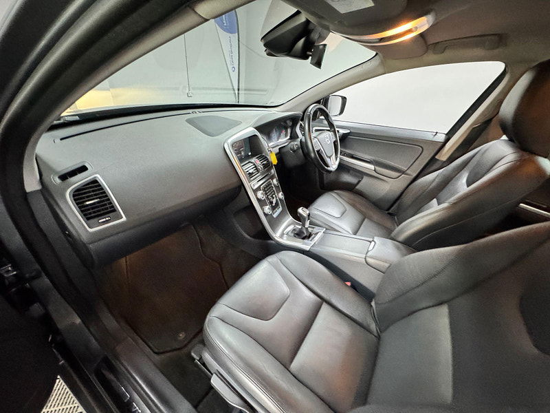 Volvo XC60 2.0 D4 SE Lux Nav Euro 6 (s/s) 5dr 5dr Manual 2025