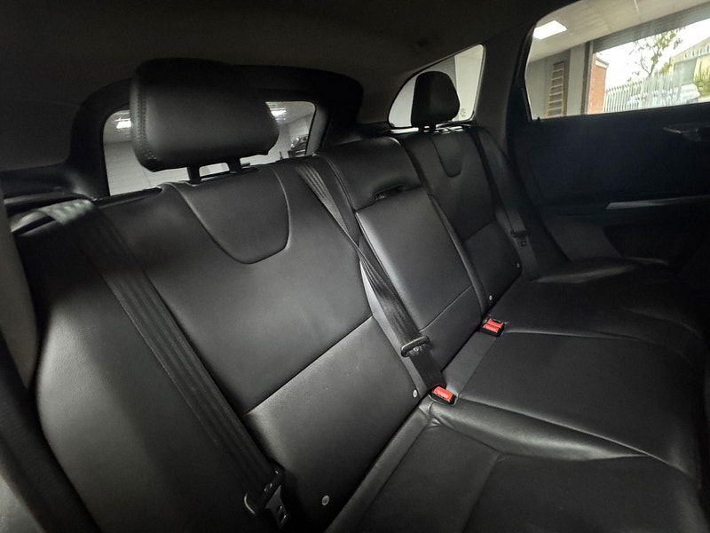 Volvo XC60 2.0 D4 SE Nav Auto Euro 6 (s/s) 5dr 5dr Automatic 2025
