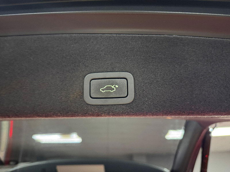 Volvo XC60 2.0 D4 SE Nav Auto Euro 6 (s/s) 5dr 5dr Automatic 2025