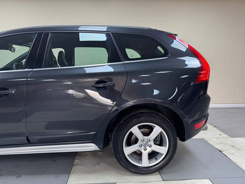 Volvo XC60 2.4 D4 R-Design AWD Euro 5 (s/s) 5dr 5dr Manual 2024