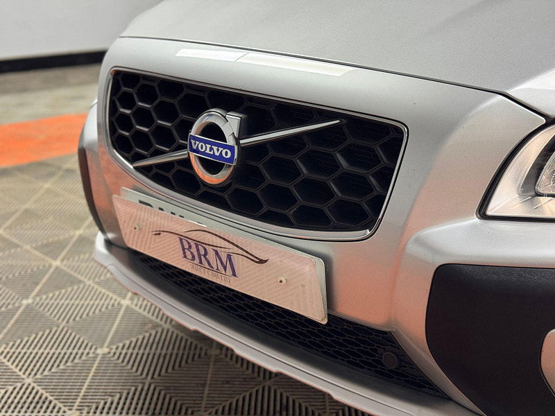 Volvo XC70 2.4 D4 SE Lux Geartronic AWD Euro 5 5dr 5dr Automatic 2025