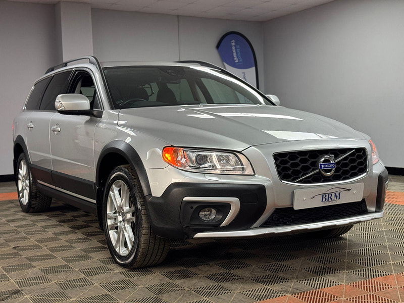 Volvo XC70 2.4 D4 SE Lux Geartronic AWD Euro 5 5dr 5dr Automatic 2025