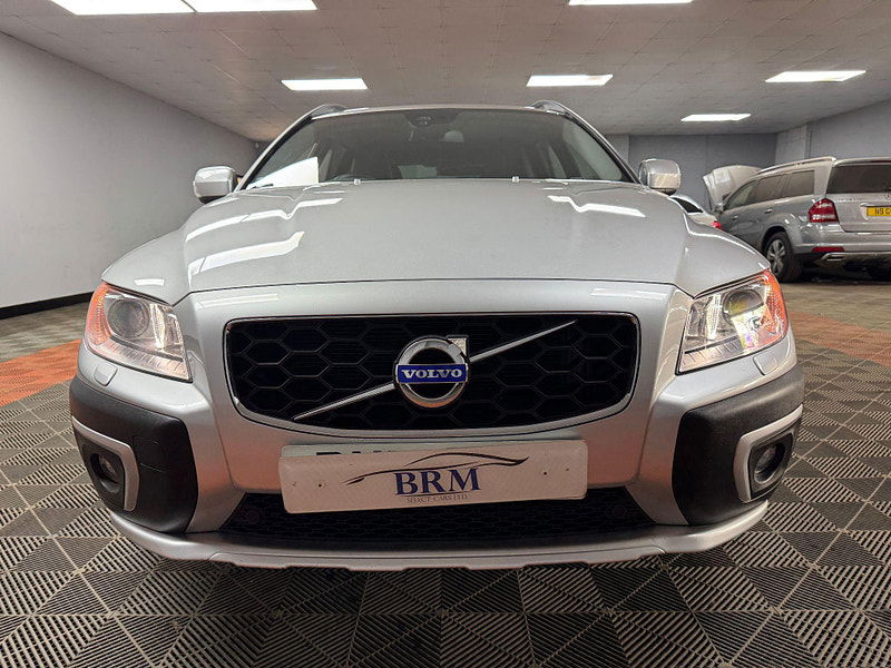 Volvo XC70 2.4 D4 SE Lux Geartronic AWD Euro 5 5dr 5dr Automatic 2025