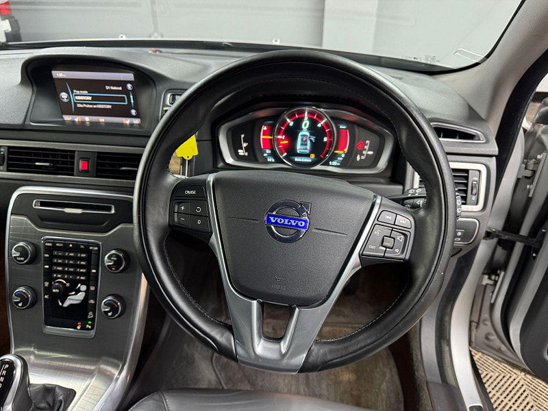 Volvo XC70 2.4 D4 SE Lux Geartronic AWD Euro 5 5dr 5dr Automatic 2025