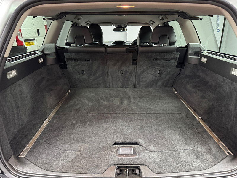 Volvo XC70 2.4 D4 SE Lux Geartronic AWD Euro 5 5dr 5dr Automatic 2025