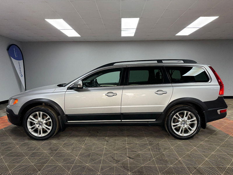 Volvo XC70 2.4 D4 SE Lux Geartronic AWD Euro 5 5dr 5dr Automatic 2025