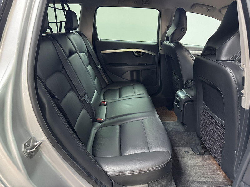 Volvo XC70 2.4 D4 SE Lux Geartronic AWD Euro 5 5dr 5dr Automatic 2025
