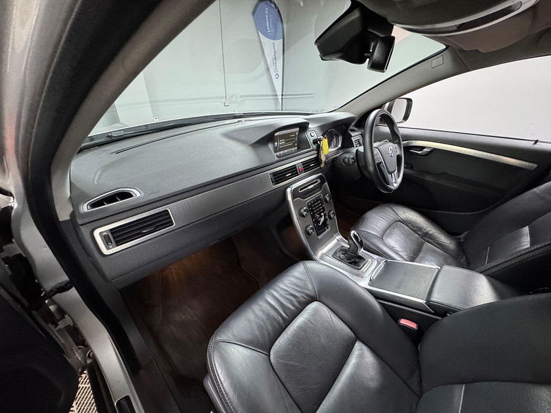 Volvo XC70 2.4 D4 SE Lux Geartronic AWD Euro 5 5dr 5dr Automatic 2025