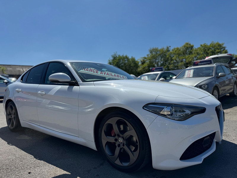 Alfa Romeo Giulia 2.2 TD Speciale Auto Euro 6 (s/s) 4dr 4dr Automatic 2025