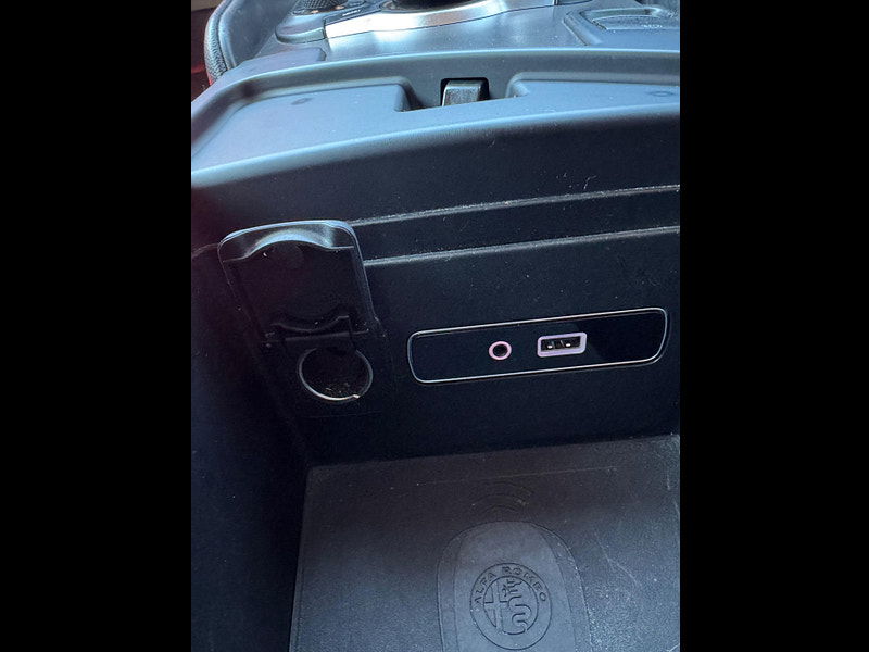 Alfa Romeo Giulia 2.2 TD Speciale Auto Euro 6 (s/s) 4dr 4dr Automatic 2025