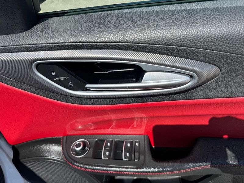 Alfa Romeo Giulia 2.2 TD Speciale Auto Euro 6 (s/s) 4dr 4dr Automatic 2025
