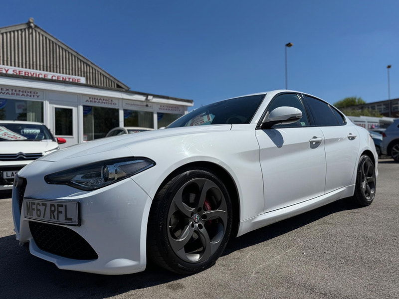Alfa Romeo Giulia 2.2 TD Speciale Auto Euro 6 (s/s) 4dr 4dr Automatic 2025