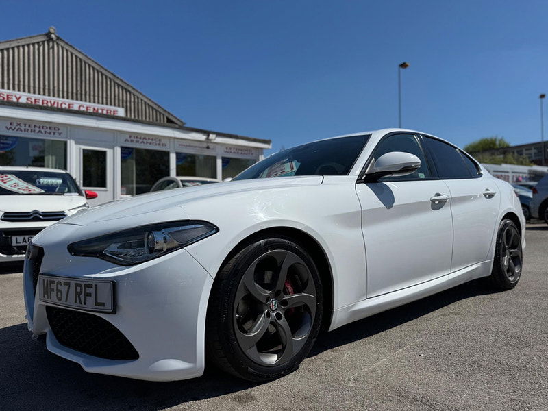 Alfa Romeo Giulia 2.2 TD Speciale Auto Euro 6 (s/s) 4dr 4dr Automatic 2025