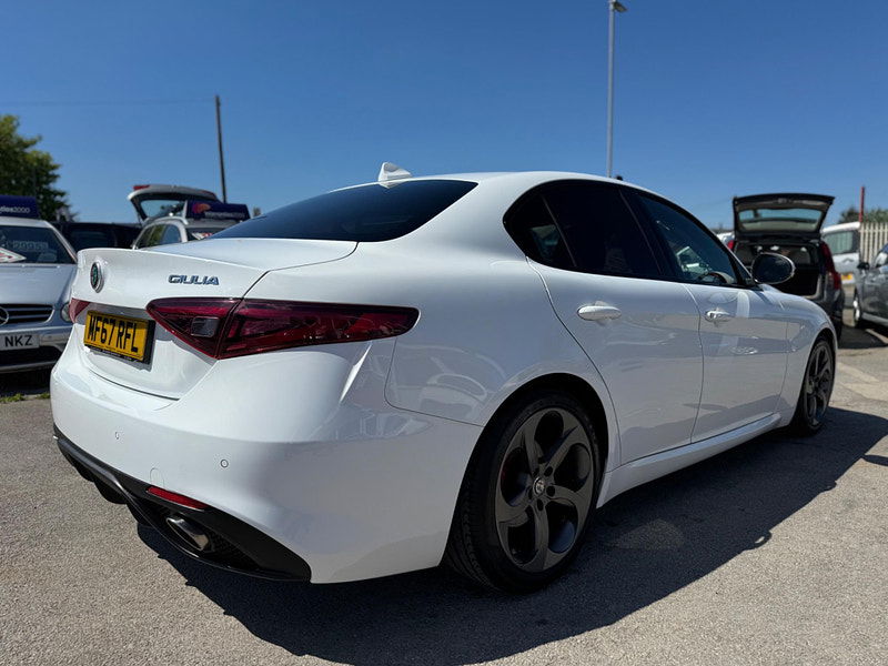 Alfa Romeo Giulia 2.2 TD Speciale Auto Euro 6 (s/s) 4dr 4dr Automatic 2025