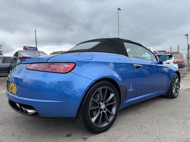Alfa Romeo Spider 2.2 JTS 2dr 2dr Manual 2025