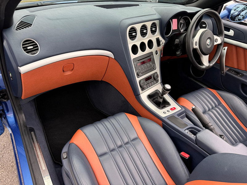 Alfa Romeo Spider 2.2 JTS 2dr 2dr Manual 2025