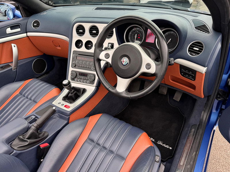 Alfa Romeo Spider 2.2 JTS 2dr 2dr Manual 2025
