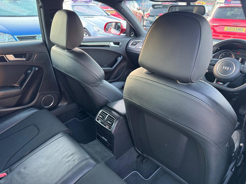 Audi A4 2.0 TDI Black Edition Saloon 4dr Diesel Manual quattro Euro 5 (s/s) (177 ps) 4dr Manual 2026