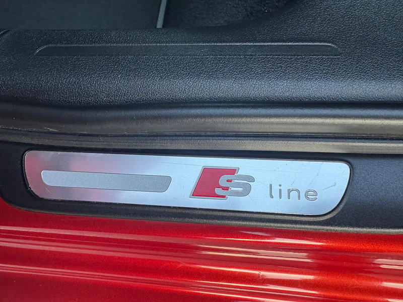 Audi A4 2.0 TDI Black Edition Saloon 4dr Diesel Manual quattro Euro 5 (s/s) (177 ps) 4dr Manual 2026