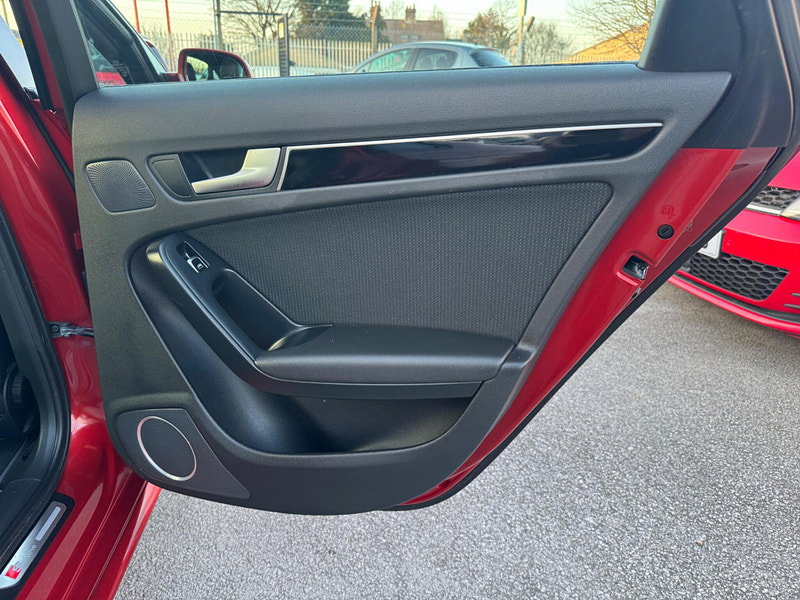 Audi A4 2.0 TDI Black Edition Saloon 4dr Diesel Manual quattro Euro 5 (s/s) (177 ps) 4dr Manual 2026