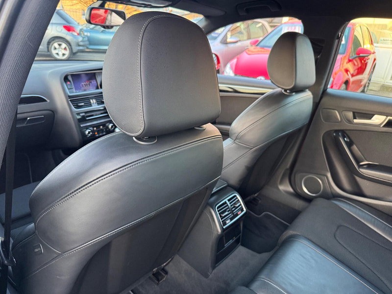 Audi A4 2.0 TDI Black Edition Saloon 4dr Diesel Manual quattro Euro 5 (s/s) (177 ps) 4dr Manual 2026