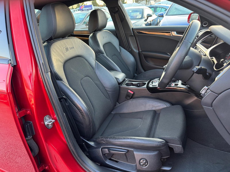 Audi A4 2.0 TDI Black Edition Saloon 4dr Diesel Manual quattro Euro 5 (s/s) (177 ps) 4dr Manual 2026