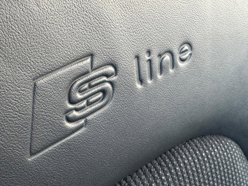 Audi A4 2.0 TDI Black Edition Saloon 4dr Diesel Manual quattro Euro 5 (s/s) (177 ps) 4dr Manual 2026