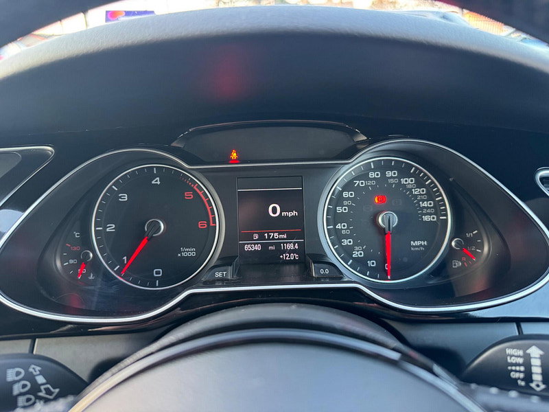 Audi A4 2.0 TDI Black Edition Saloon 4dr Diesel Manual quattro Euro 5 (s/s) (177 ps) 4dr Manual 2026